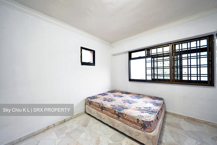 Blk 577 Hougang Avenue 4 (Hougang), HDB Executive #176120382